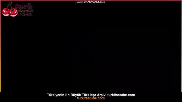 Suesalvia İfşa — File Kostumle Balkonda Sallaniyor